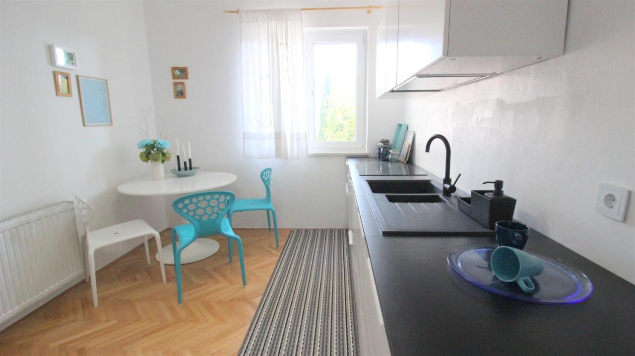 Tamaris, 600 M From The Beach Новиград Экстерьер фото