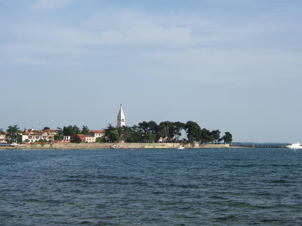 Tamaris, 600 M From The Beach Новиград Экстерьер фото